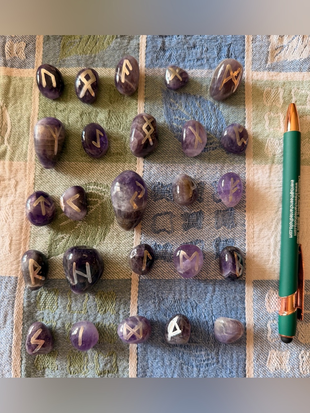 Amethyst Rune Set